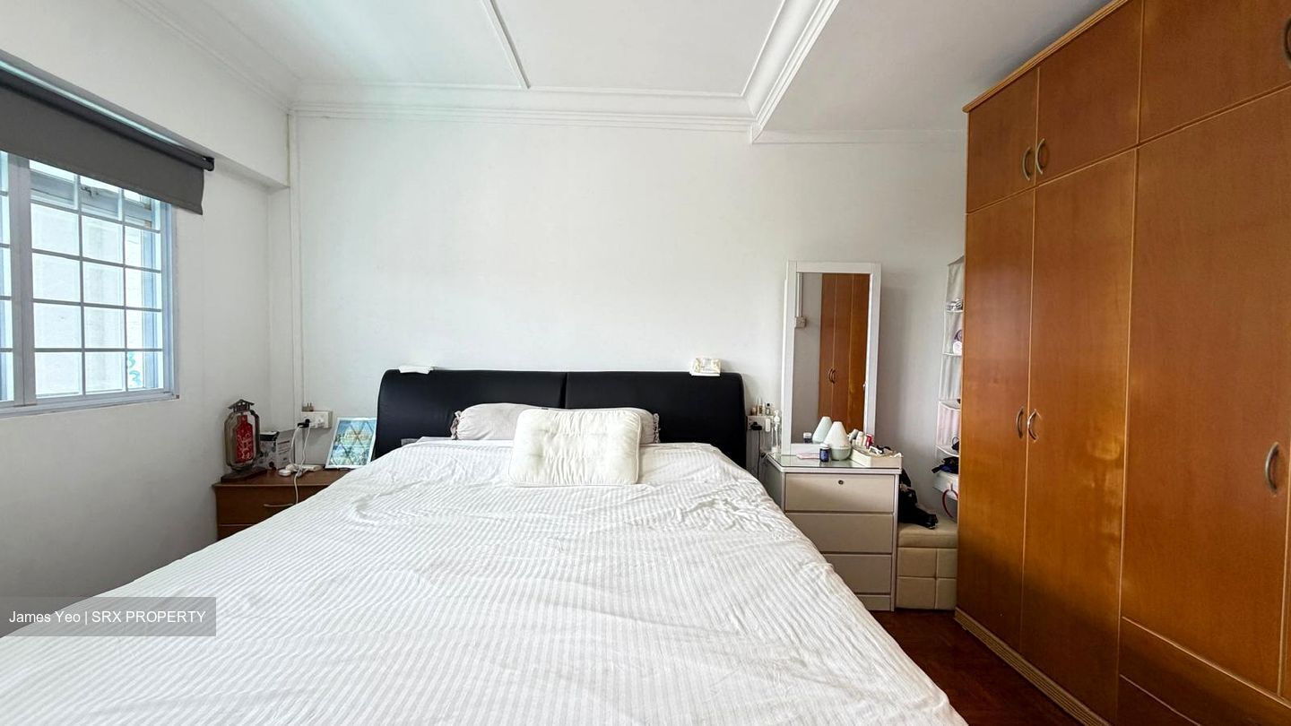 Blk 337 Jurong East Avenue 1 (Jurong East), HDB Executive #605955831